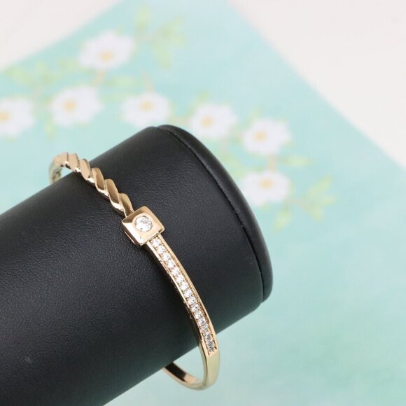 Twist Design Rose Gold Bangle with Crystal Square Accent, XPBL0523 - Picture 8 of 12